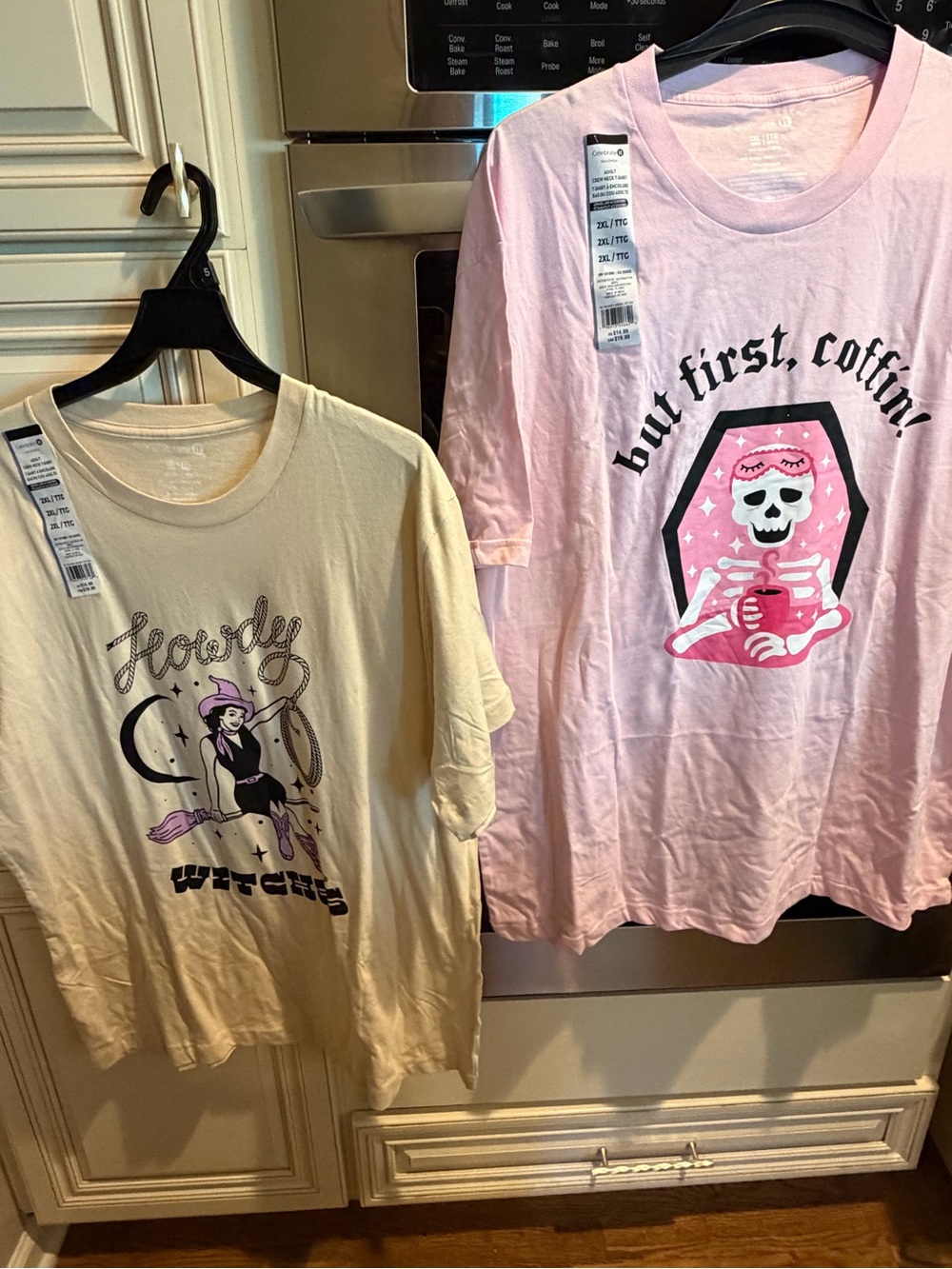 TWO (2) BRAND NEW Halloween Graphic Tees Women’s Size 2XL Adult T-Shirts XXL NWT